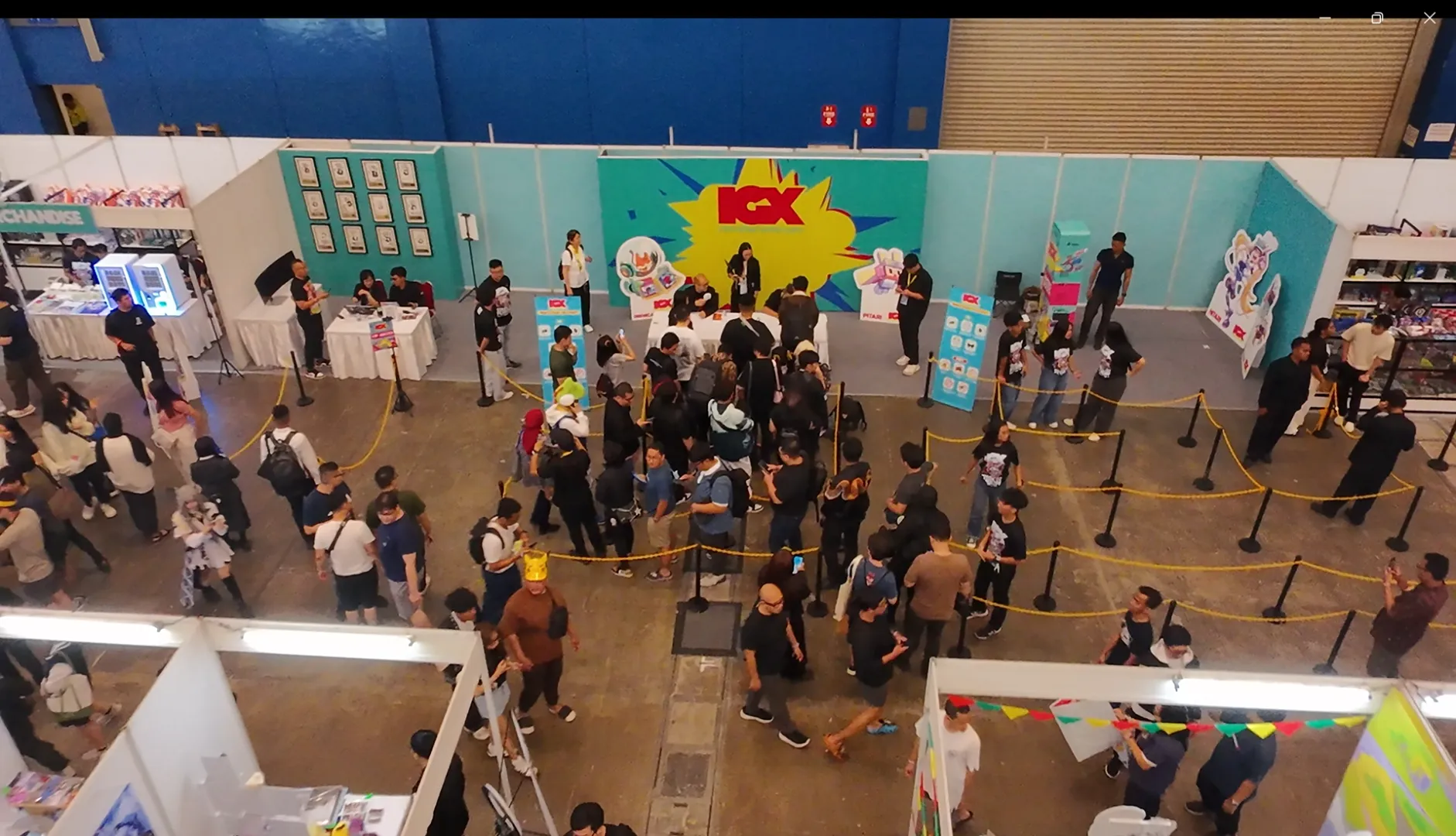 Autograph Queue Line